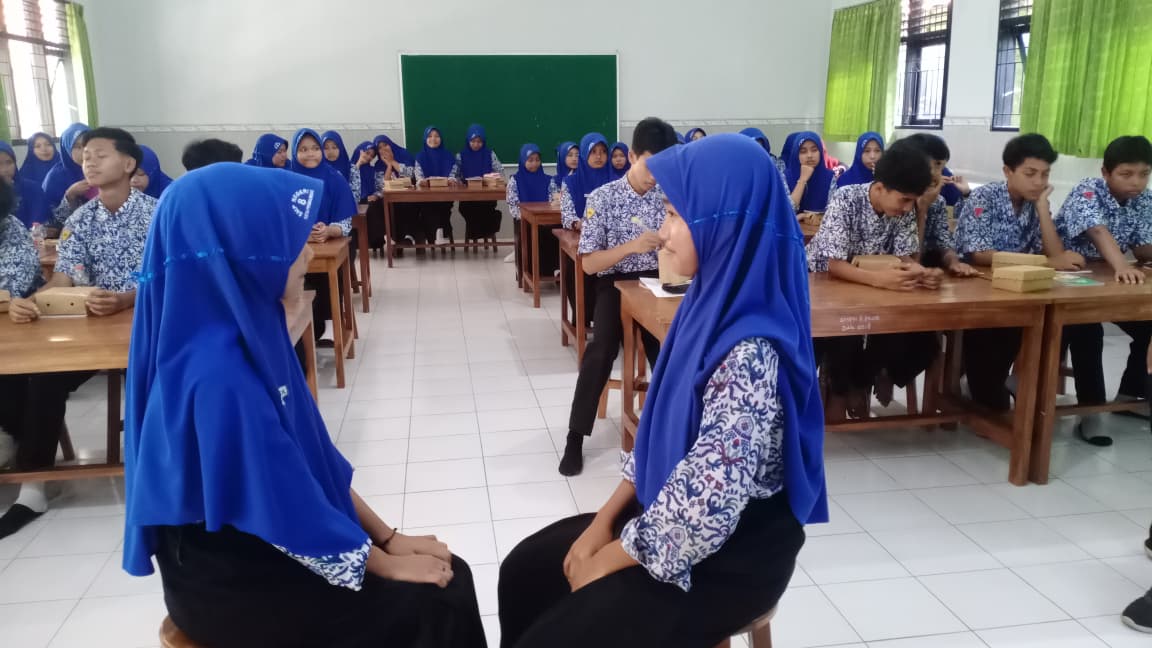 SMPN 8 Probolinggo Gandeng Puskesmas Wonoasih Gelar Penyuluhan P3LP, Perkuat Komitmen Sekolah Aman dan Nyaman
